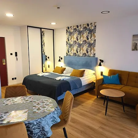 Apartamentyprzymorzu Reymonta * קולובז'ג